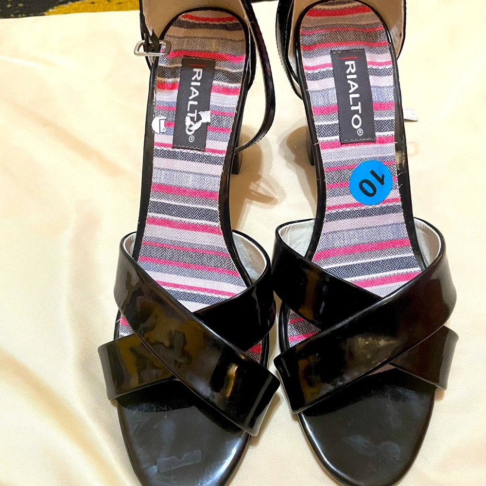 Black ladies ankle straps peep too chunky heel sandal. New  size 10